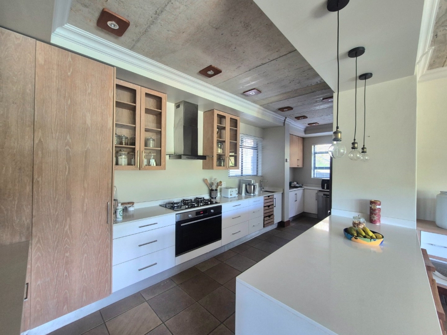 5 Bedroom Property for Sale in Welgelegen Western Cape